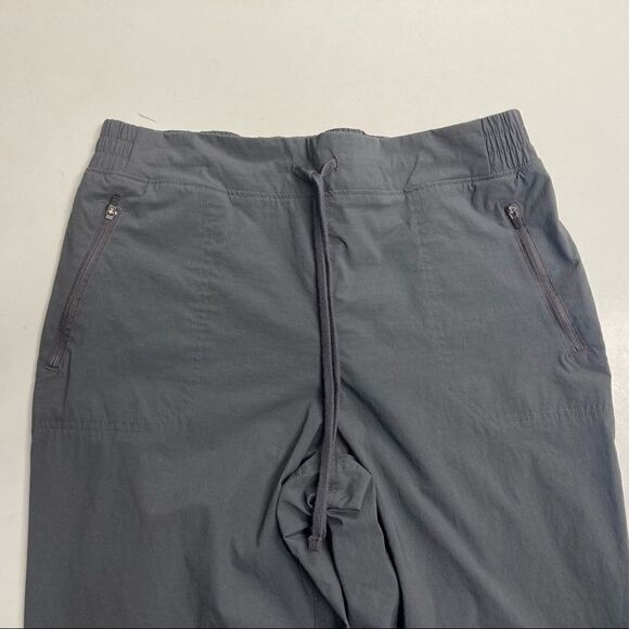 EDDIE BAUER,Outdoor fashion cropped pants, Size Medium,zipper front pockets,Gray - Picture 5 of 10